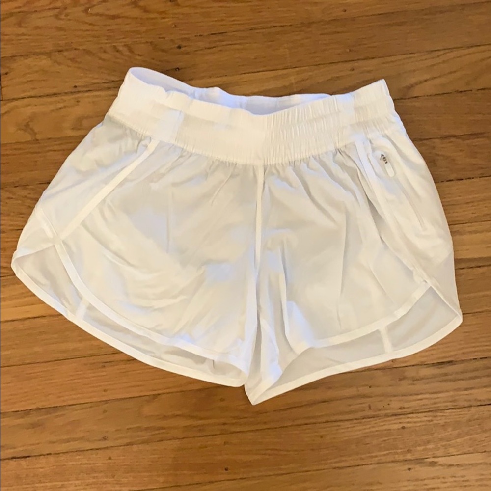 Never worn! Lululemon Tracker Short V 4”